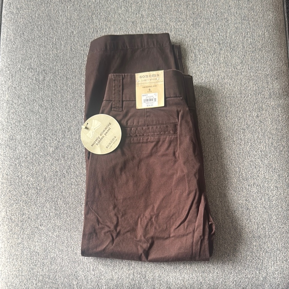 Kohl's Sonoma Original Fit Capri - Brown Size 8. NWT Non-Smoking